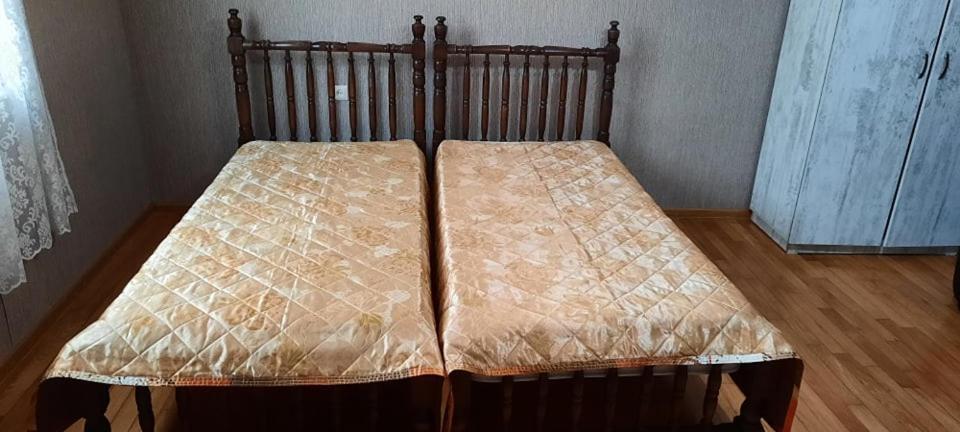 Iren Apartment バトゥーミ エクステリア 写真
