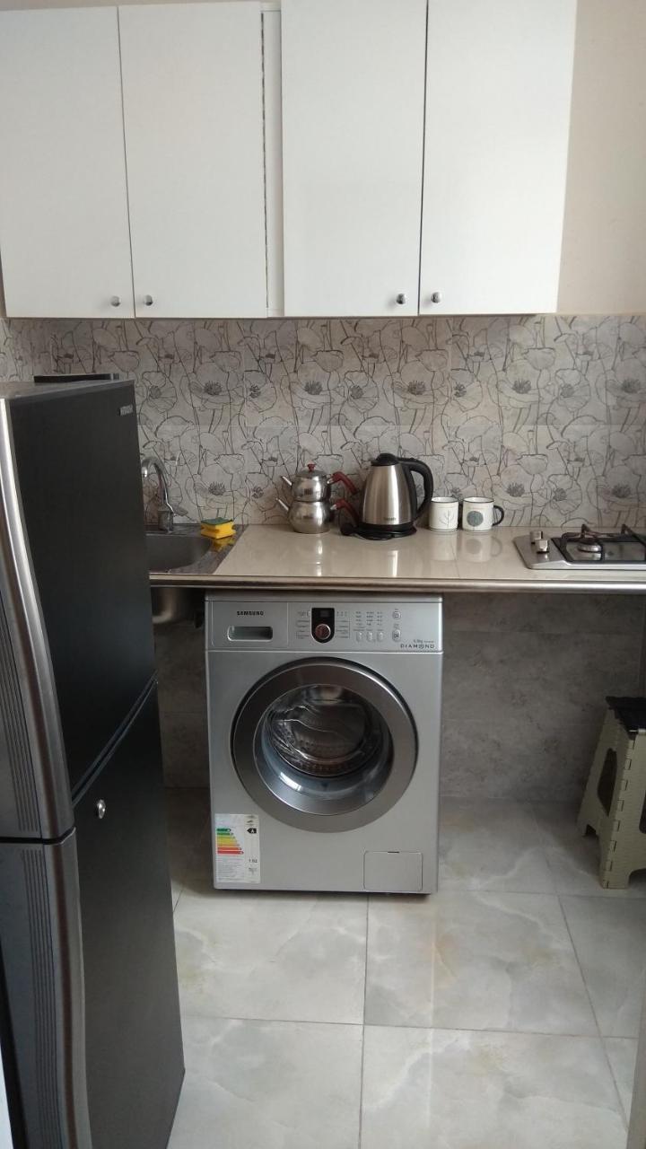 Iren Apartment バトゥーミ エクステリア 写真